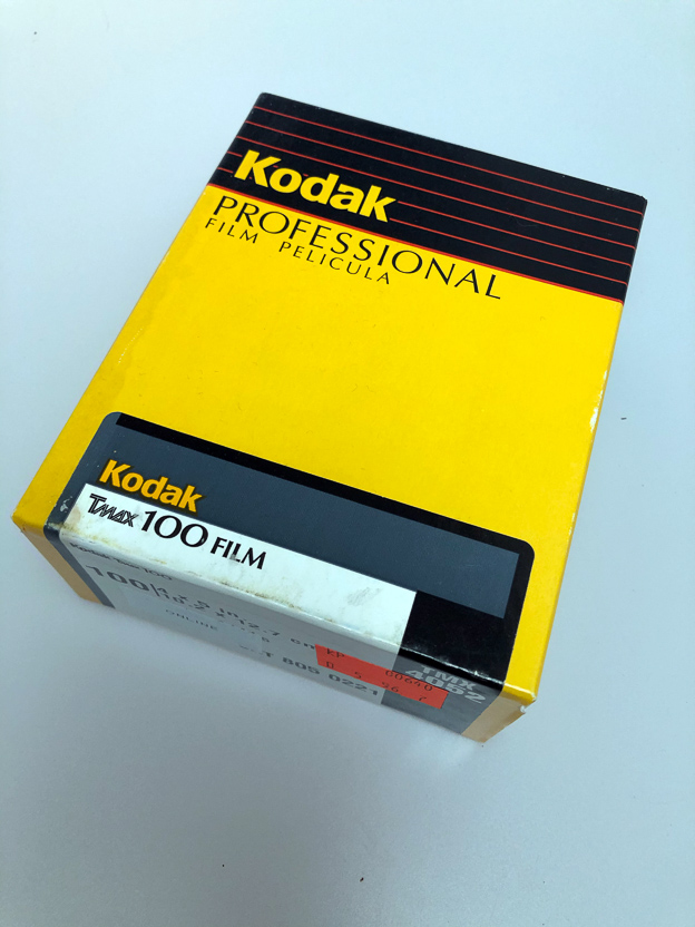 Kodak TMax100 lrg box